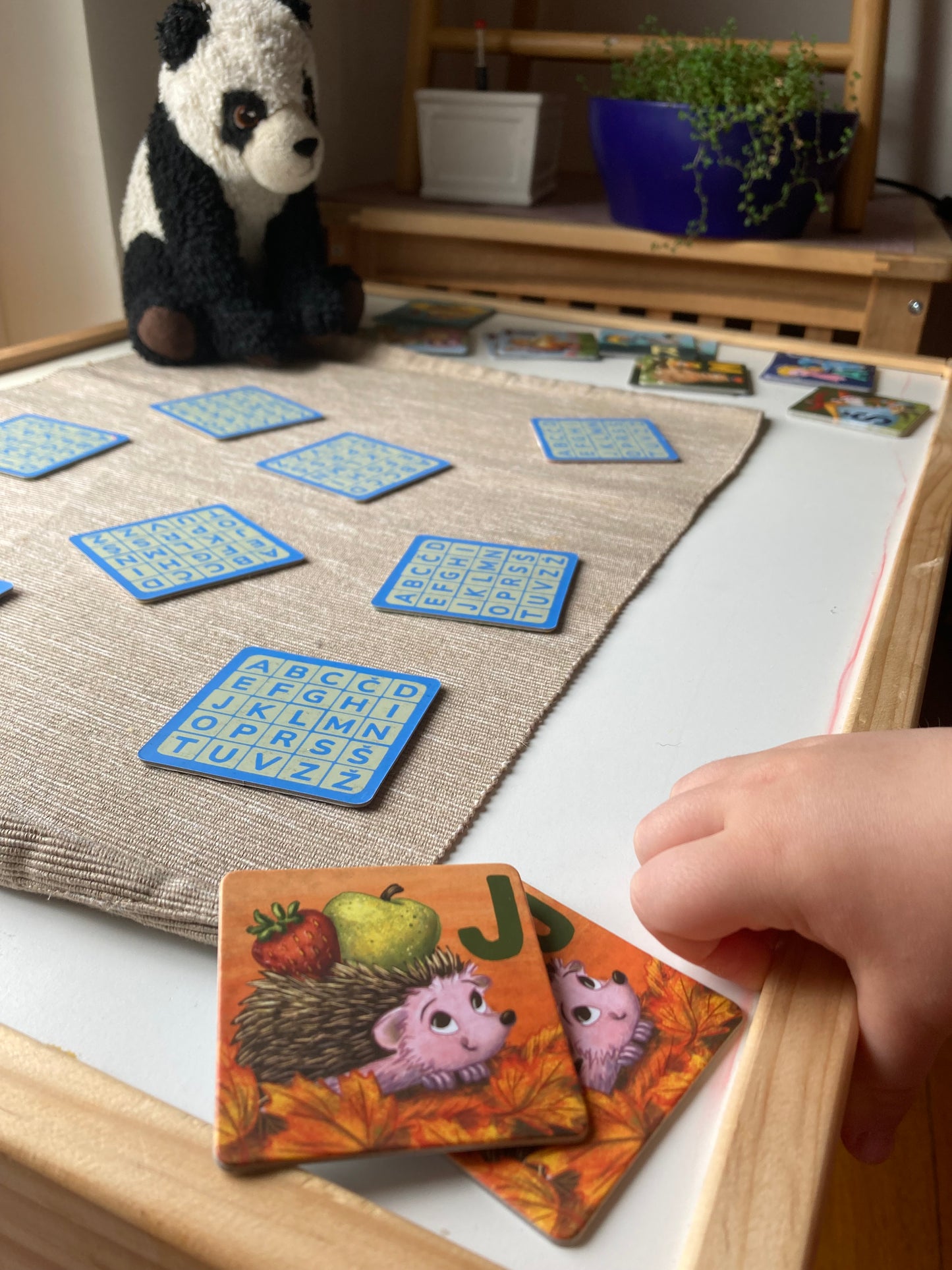 ABC igra spomin - SLOVENSKA ABECEDA